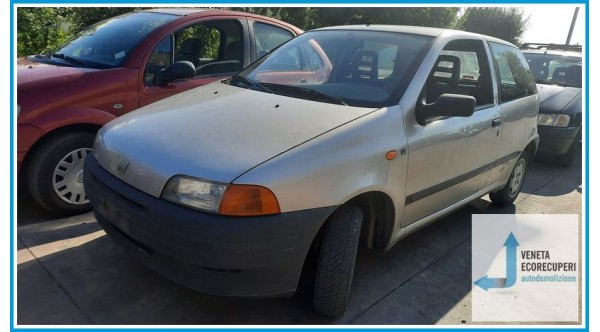 FIAT PUNTO 1a Serie  del 1997 parti usate e ricambi
