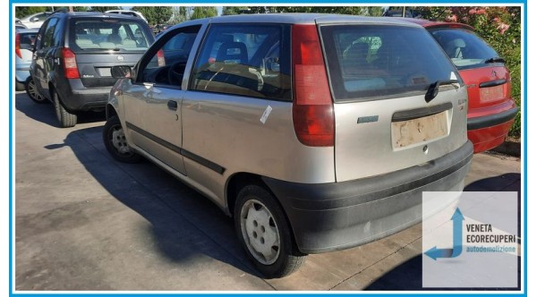 FIAT PUNTO 1a Serie  del 1997 parti usate e ricambi