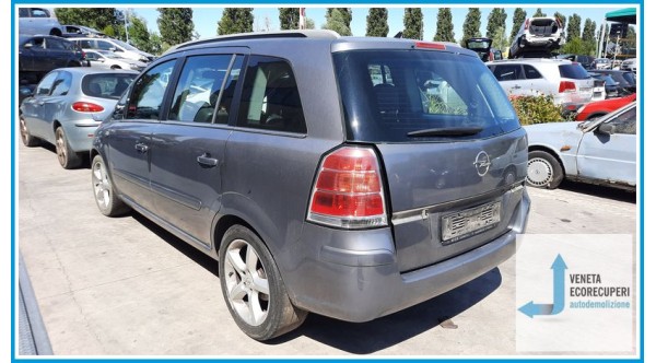OPEL ZAFIRA A05 del 2006 parti usate e ricambi