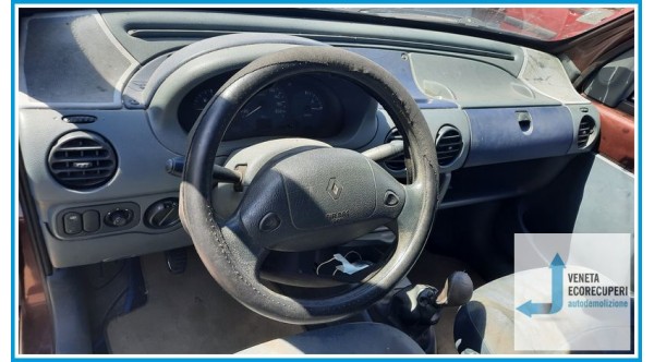 RENAULT KANGOO  del 2000 parti usate e ricambi