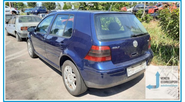 VOLKSWAGEN GOLF 1J del 2001 parti usate e ricambi