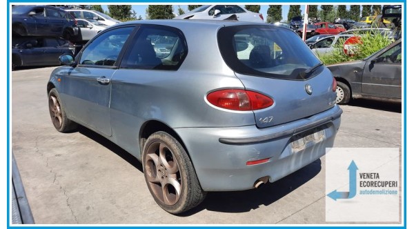 ALFA ROMEO 147 W8 del 2003 parti usate e ricambi