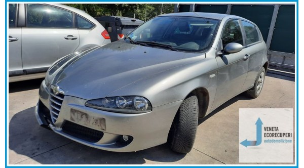 ALFA ROMEO 147 W8 del 2006 parti usate e ricambi