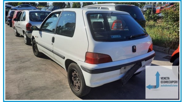PEUGEOT 106  del 1998 parti usate e ricambi