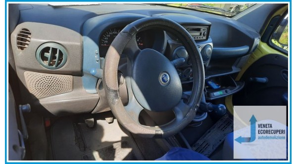 FIAT DOBLO' CARGO 1W del 2003 parti usate e ricambi