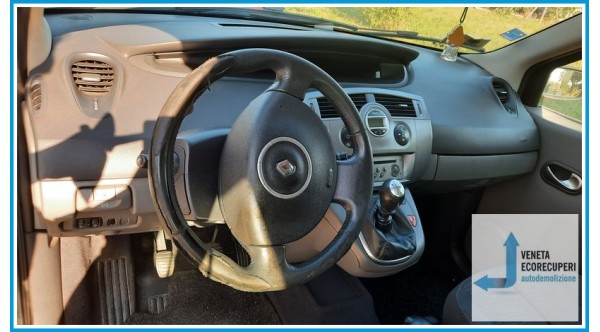 RENAULT SCENIC 2a Serie  del 2007 parti usate e ricambi