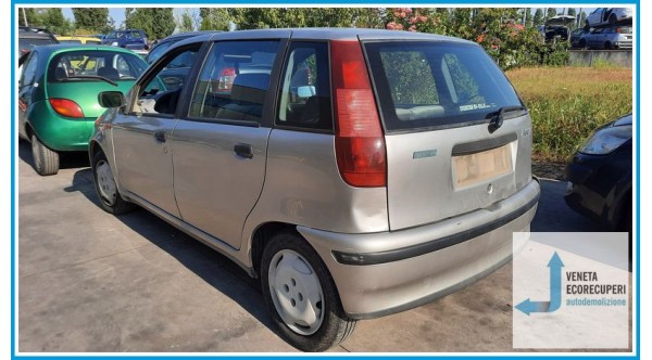 FIAT PUNTO 1a Serie  del 1997 parti usate e ricambi