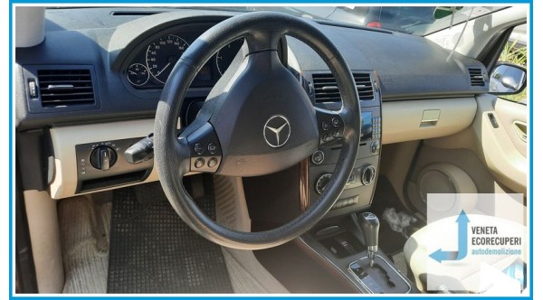 MERCEDES-BENZ Classe A W/C169 del 2005 parti usate e ricambi