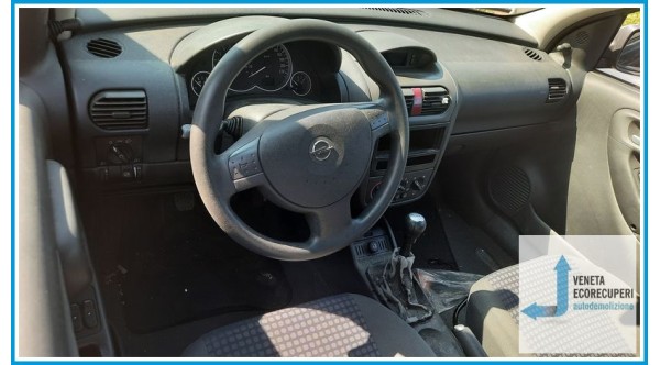OPEL CORSA X01 del 2004 parti usate e ricambi