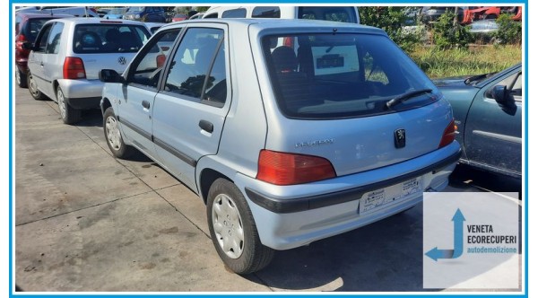 PEUGEOT 106  del 2001 parti usate e ricambi