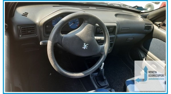 PEUGEOT 106  del 2001 parti usate e ricambi