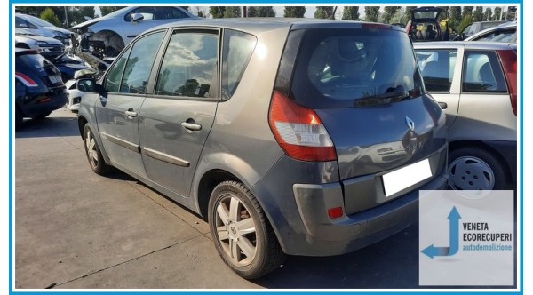 RENAULT MEGANE 2a Serie  del 2006 parti usate e ricambi