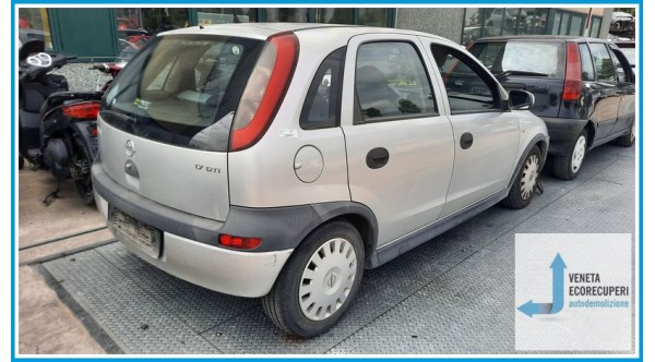 OPEL CORSA X01 del 2003 parti usate e ricambi