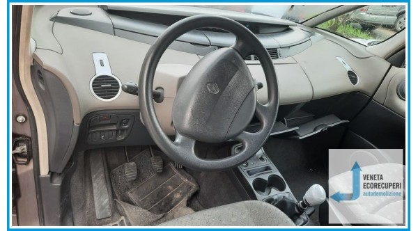 RENAULT ESPACE 3a Serie  del 2006 parti usate e ricambi