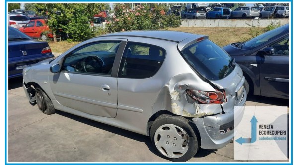 PEUGEOT 206 Plus  del 2010 parti usate e ricambi