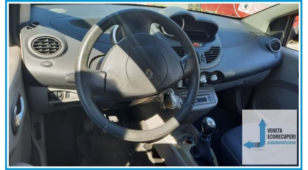 RENAULT TWINGO 2a Serie  del 2007 parti usate e ricambi