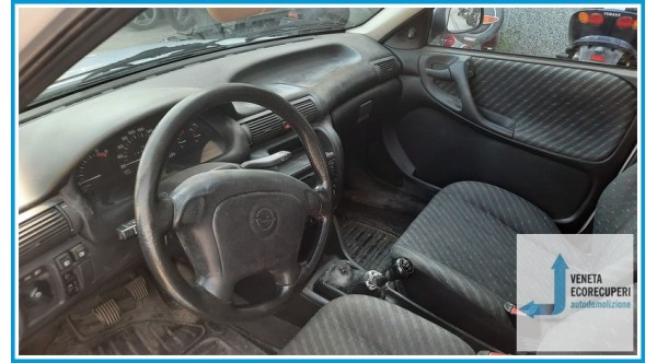 OPEL ASTRA T92 del 1997 parti usate e ricambi