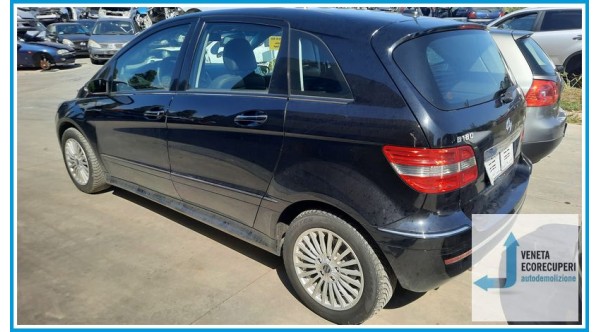 MERCEDES-BENZ Classe B T245 del 2008 parti usate e ricambi