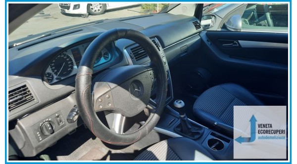 MERCEDES-BENZ Classe B T245 del 2008 parti usate e ricambi