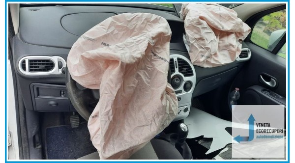 RENAULT MODUS 2a Serie  del 2009 parti usate e ricambi