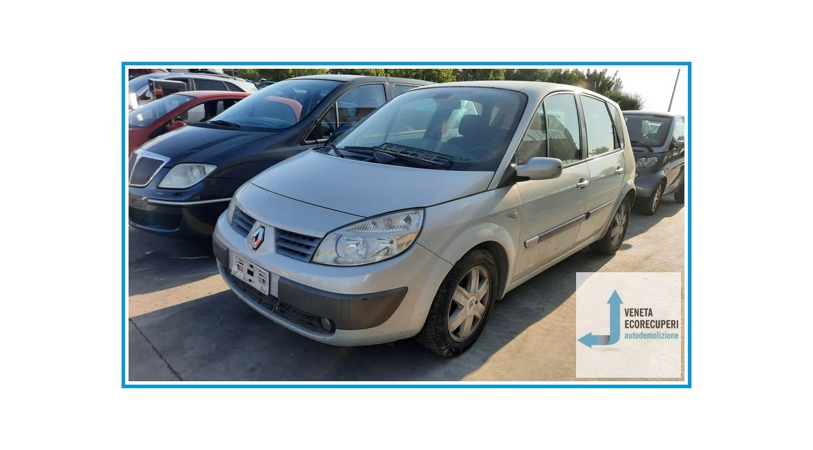 RENAULT SCENIC 2a Serie  del 2004 parti usate e ricambi