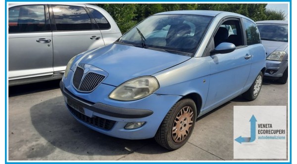 LANCIA YPSILON TE del 2003 parti usate e ricambi