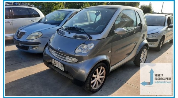 SMART FORTWO A/C450 del 2005 parti usate e ricambi