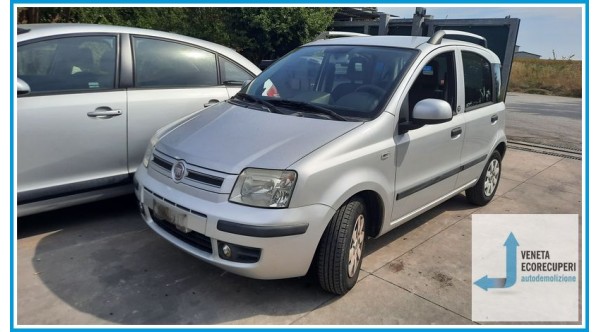 FIAT PANDA 0X del 2011 parti usate e ricambi