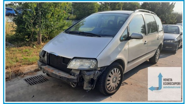 SEAT ALHAMBRA 7V del 2002 parti usate e ricambi