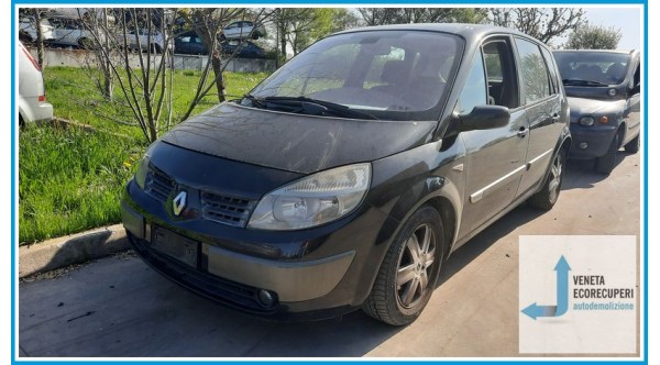 RENAULT SCENIC 2a Serie  del 2004 parti usate e ricambi