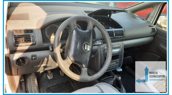 SEAT ALHAMBRA 7V del 2002 parti usate e ricambi