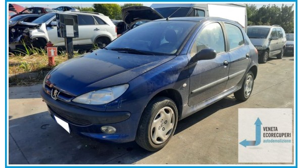 PEUGEOT 206  del 2002 parti usate e ricambi