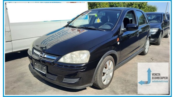OPEL CORSA X01 del 2005 parti usate e ricambi