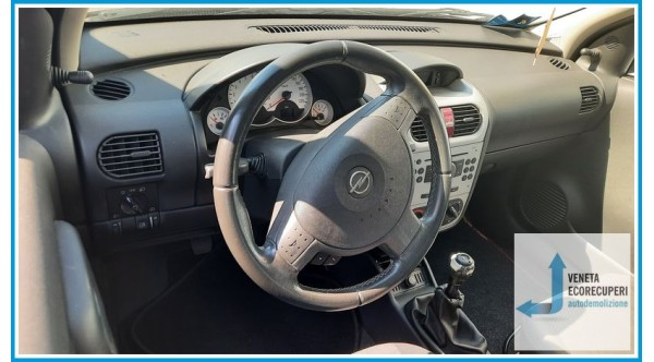 OPEL CORSA X01 del 2005 parti usate e ricambi