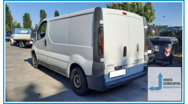 OPEL VIVARO X83 del 2003 parti usate e ricambi