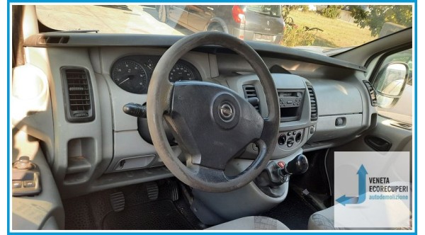 OPEL VIVARO X83 del 2003 parti usate e ricambi