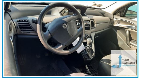 LANCIA YPSILON TE del 2006 parti usate e ricambi