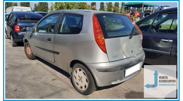 FIAT PUNTO 1N/1P del 2001 parti usate e ricambi