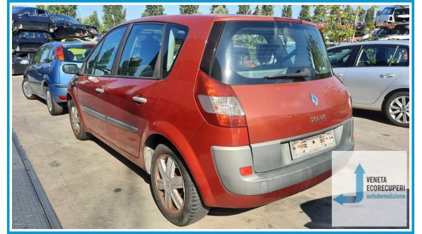 RENAULT SCENIC 2a Serie  del 2003 parti usate e ricambi