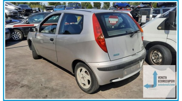 FIAT PUNTO 1N/1P del 2004 parti usate e ricambi