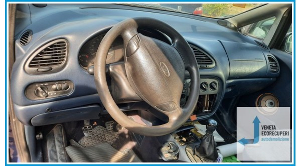 FORD GALAXY VX del 1999 parti usate e ricambi