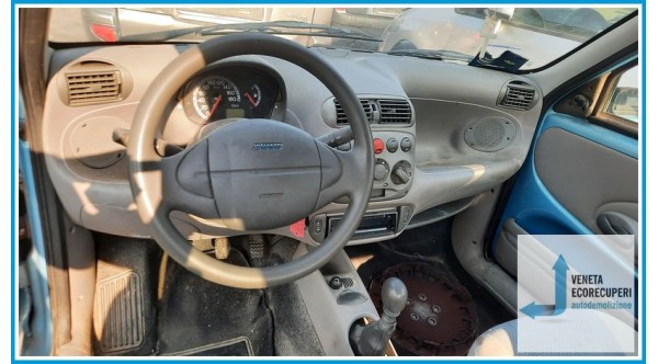 FIAT 600  del 2005 parti usate e ricambi