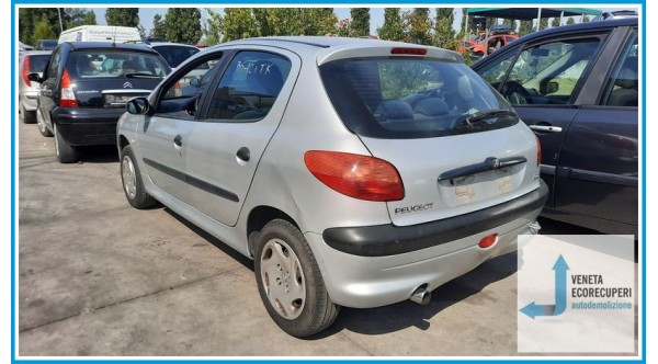 PEUGEOT 206  del 2002 parti usate e ricambi