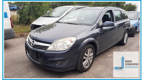 OPEL ASTRA A04 del 2007 parti usate e ricambi