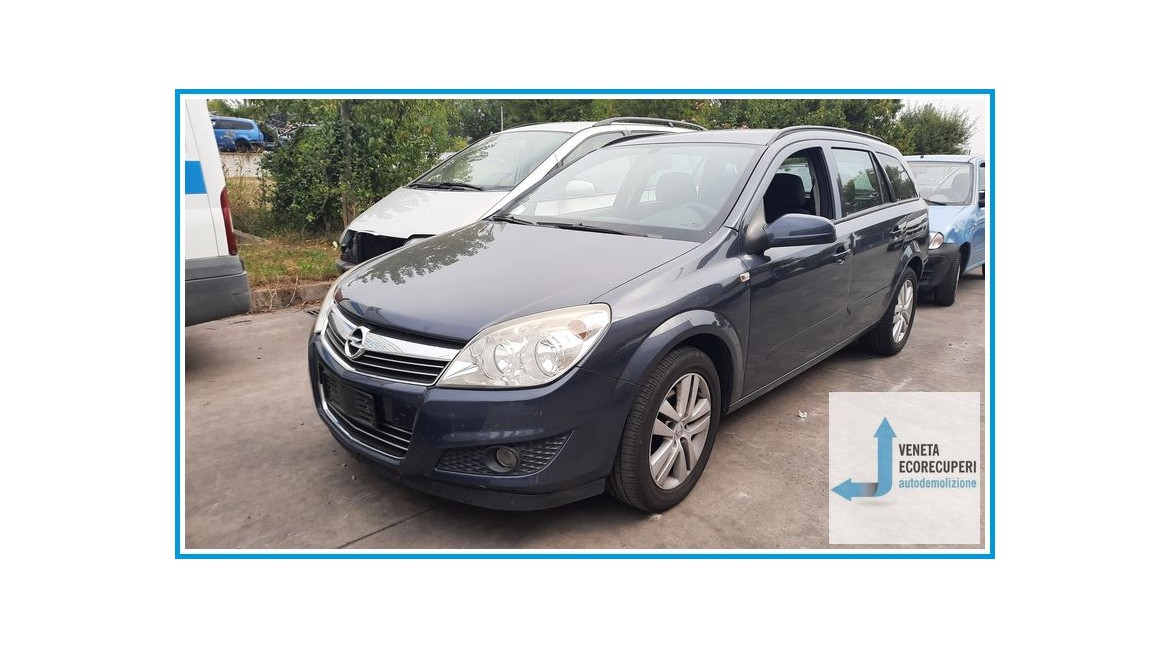 OPEL ASTRA A04 del 2007 parti usate e ricambi