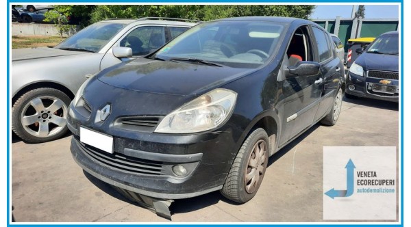 RENAULT CLIO 3a Serie  del 2007 parti usate e ricambi