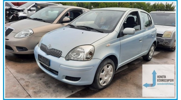 TOYOTA YARIS JPP del 2004 parti usate e ricambi