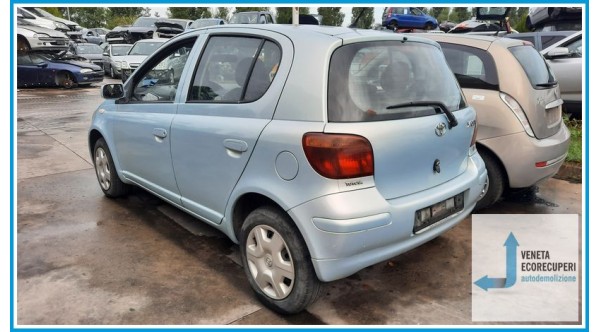 TOYOTA YARIS JPP del 2004 parti usate e ricambi