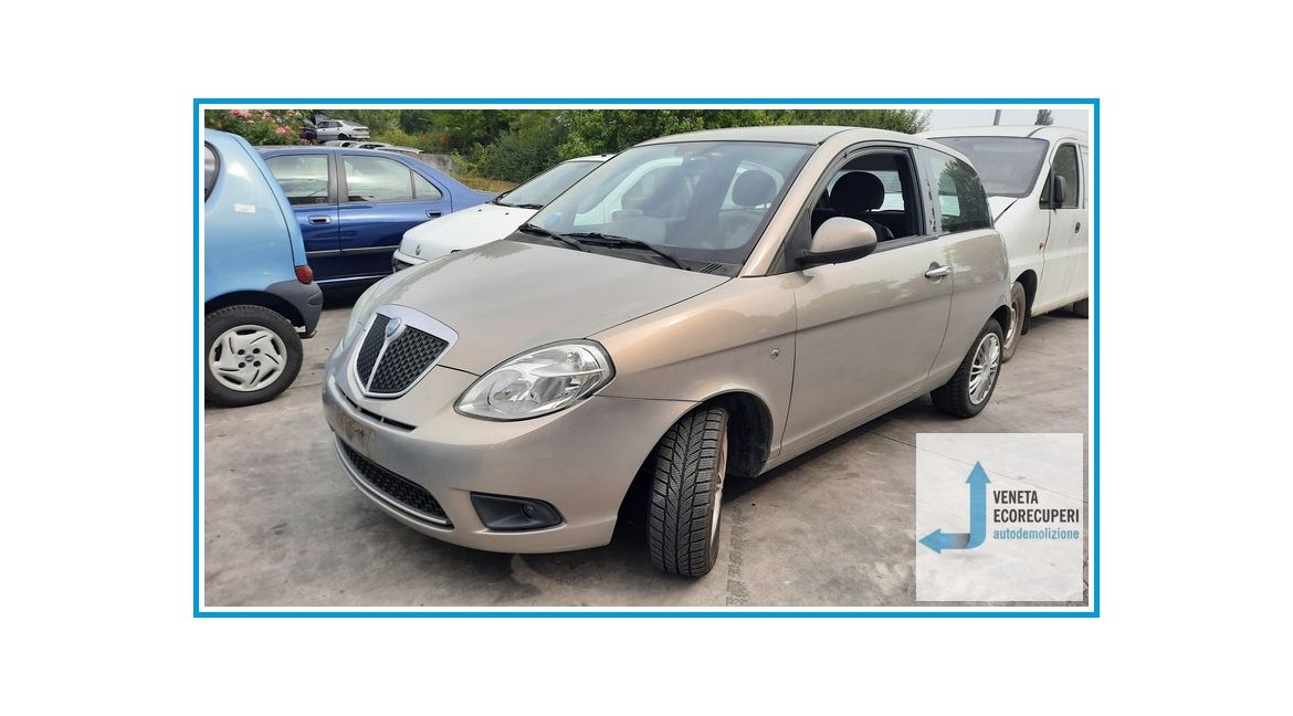 LANCIA YPSILON TI del 2010 parti usate e ricambi