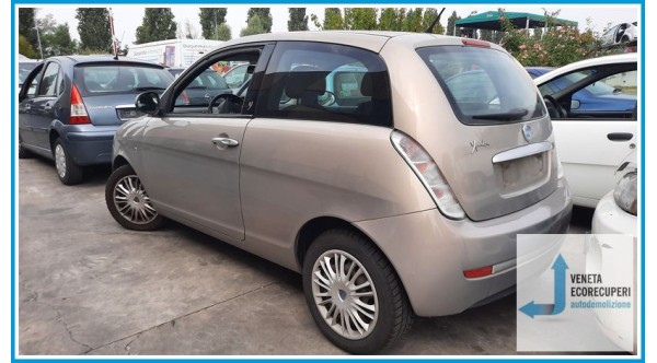 LANCIA YPSILON TI del 2010 parti usate e ricambi